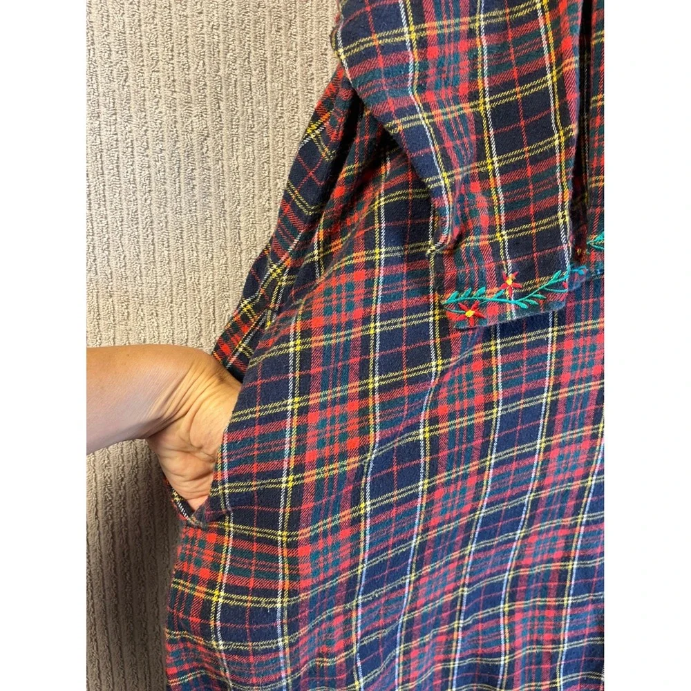 Vermont Country Store Plaid Flannel Nightgown 4X Red Navy Embroidered Pockets